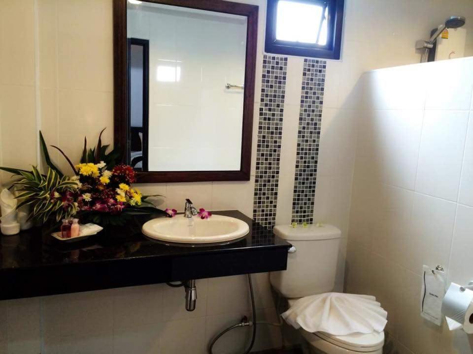 The Seashore Kamala Service Apartment Zewnętrze zdjęcie